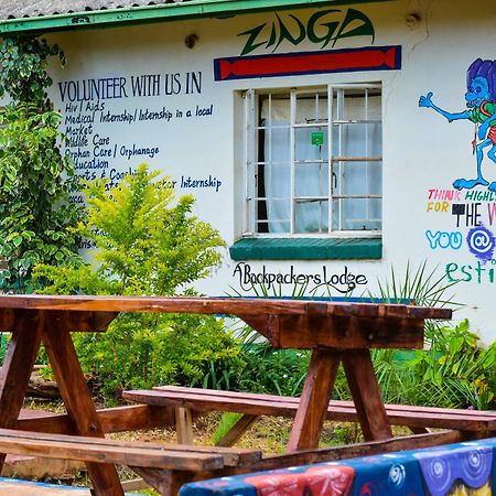 Zinga Backpackers Hotel Livingstone Exterior photo