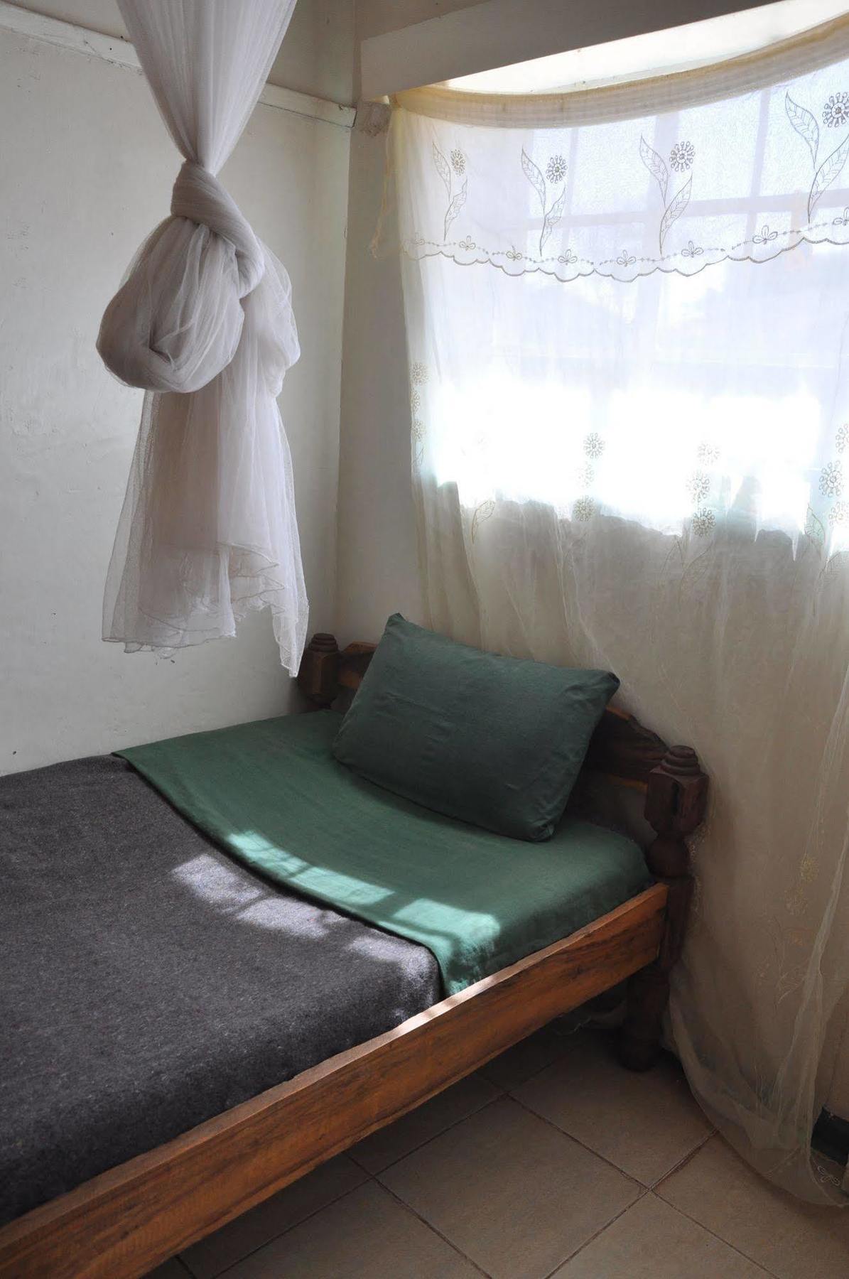 Zinga Backpackers Hotel Livingstone Exterior photo